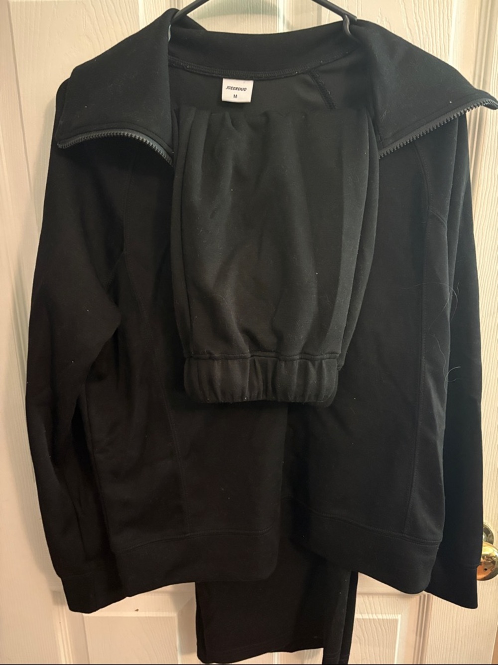 Black sweat shirt and pant lounge set